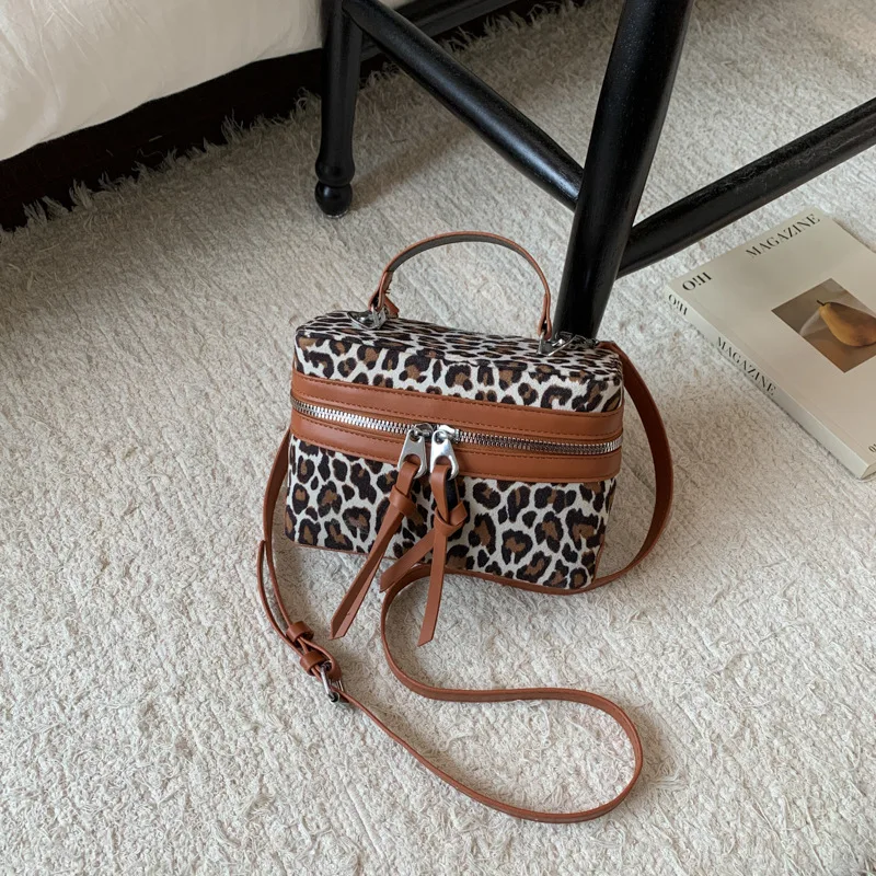 حقيبة صندوقية عصرية بطبعة الفهد لعام 2025، محفظة كتف على الطراز العتيق للنساء، حقيبة كروس هندسية فريدة من نوعها، متعددة الجيوب بوهو #3