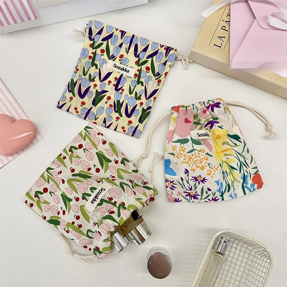 

Милые маленькие сумочки на шнурке с цветочным принтом для помады, туалетных принадлежностей, макияжа, монет, ключей, наушников