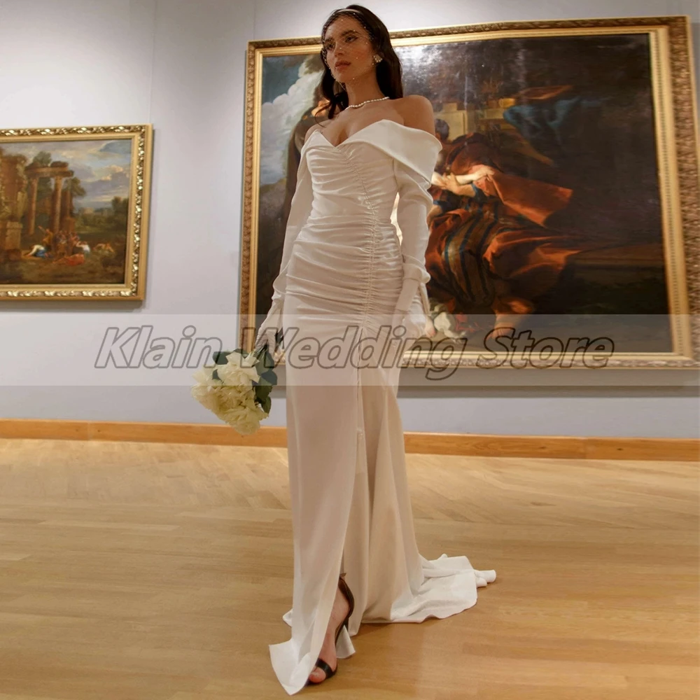 

Elegant Satin Wedding Dress with Long Sleeves and Gloves Sweetheart Pleats Off the Shoulder Bridal Gowns Sweep Trian Custom Made