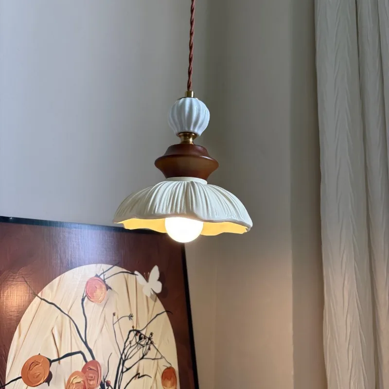 

Cream Wind Aisle Light Nordic Chinese Retro Log Living Room Corridor Light Lily of The Valley Flower Ceramic Ceiling Lamp