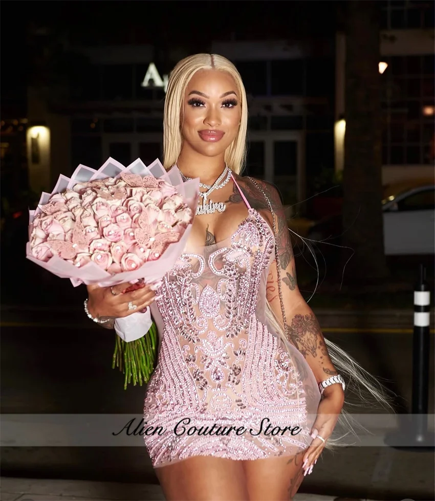 Sexy Halter Pink Prom Dresses 2025 Black Girls Crystals Diamonds Cocktail Gowns For Birthday Party Gown Homecoming Customized