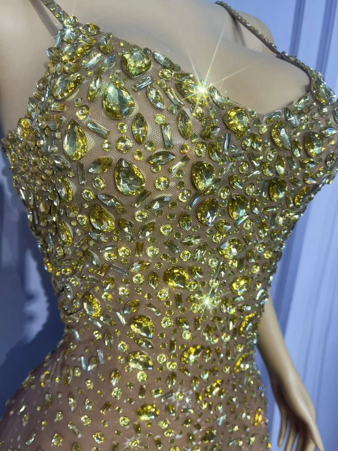 Exquisite Rhinestone Crystal Party Evening Dresses 2026 Luxury Strapless Elegant Illusion Gowns Special Occasion Prom Dress