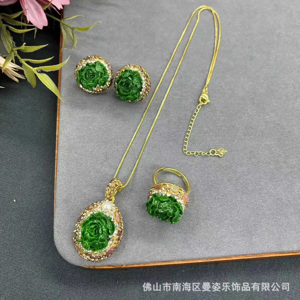 

Ore national air-dried cyan peony inlaid pearl set engraving niche manufacturers direct batch pendant necklace earring ring