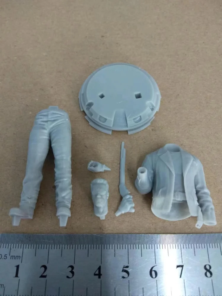 T800 DIY zwei Versionen Harzfiguren Modellbausatz im Maßstab 1:24, 75 mm, Miniaturmodellbausatz zusammenbauen, unmontiertes, unbemaltes Diorama-Spielzeug ﻿