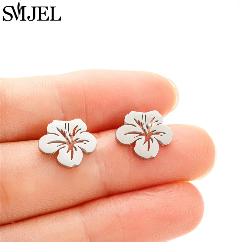 Korean Style Stainless Steel Lily Earrings for Women Small Daisy Rose Flower Stud Earring Sweet Wedding Jewelry Girls Pendientes