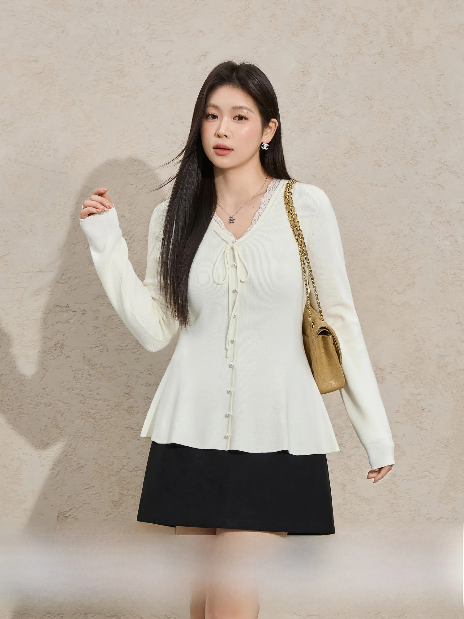 

Blue Language Large Size Knitted Long Sve Lace Splicing V-Ne Sweater Spring Faion Ele Sle Pearl Detailing