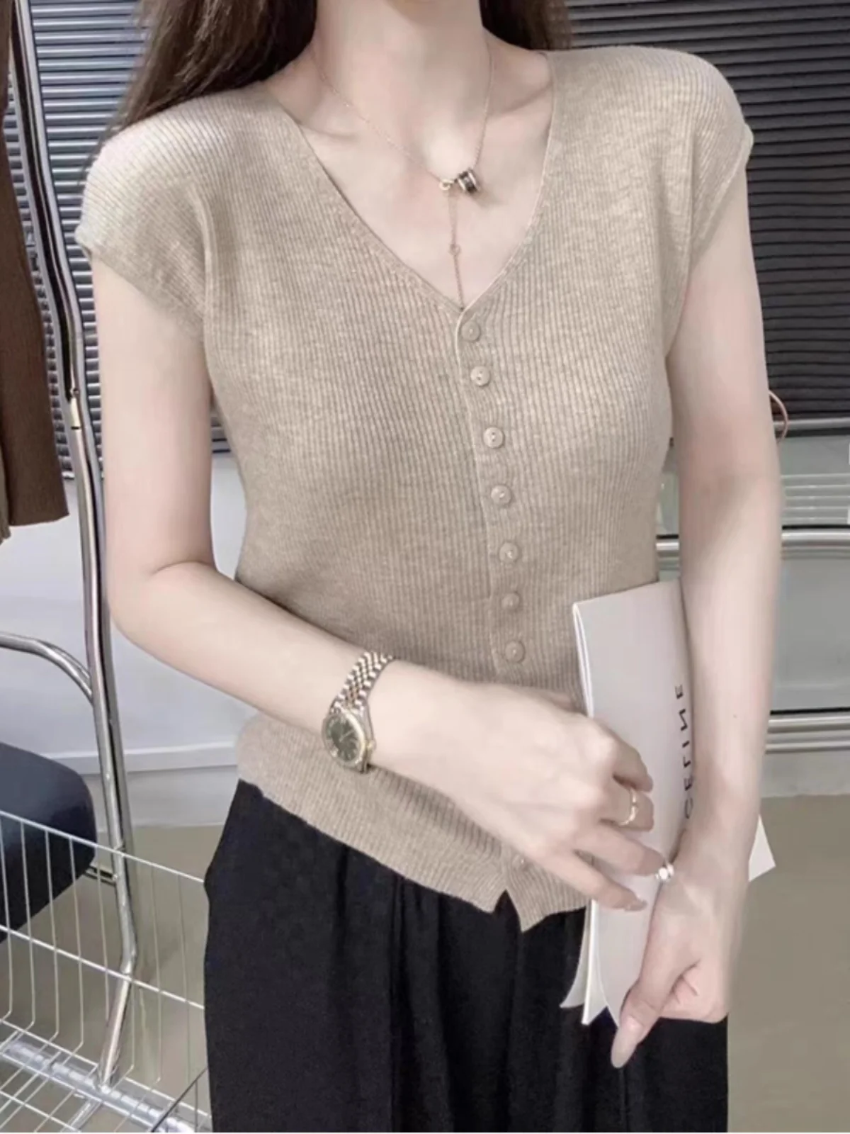 

Korean Sle V-Ne Thin Camere Cardigan Women's ort Sve Summer Slimming Svel Wool Knitted T-irt Vest Outerwear