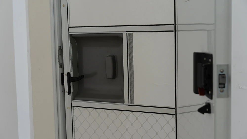 Airow auto Safety Point Lock Luxury Motorhome Door European Style Rv Doors Motorhome Door Porte Per Camper Porta Per Camper view 3