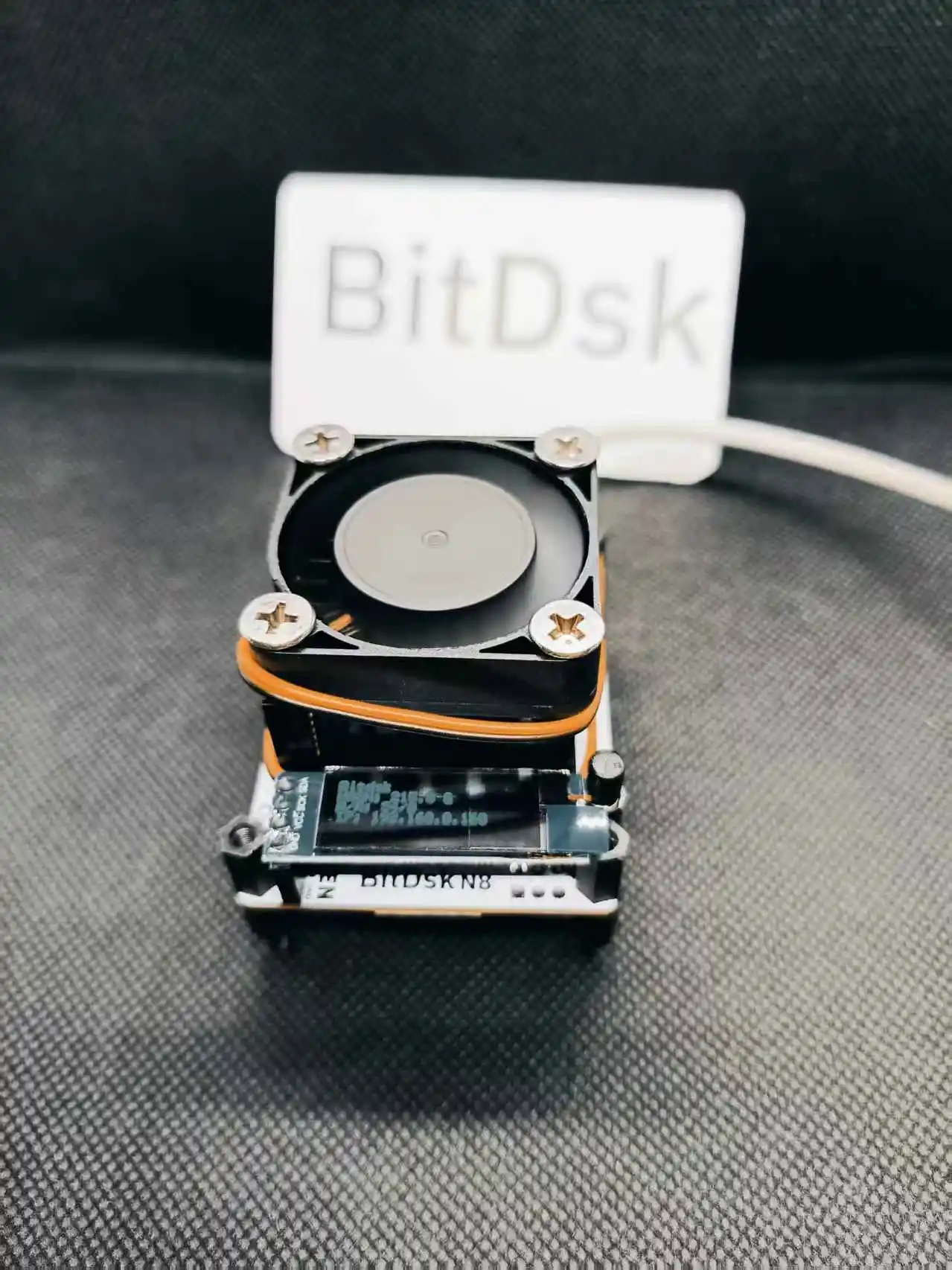 Bitdsk N8 - جهاز تعدين Bitcoin Asic صغير الحجم