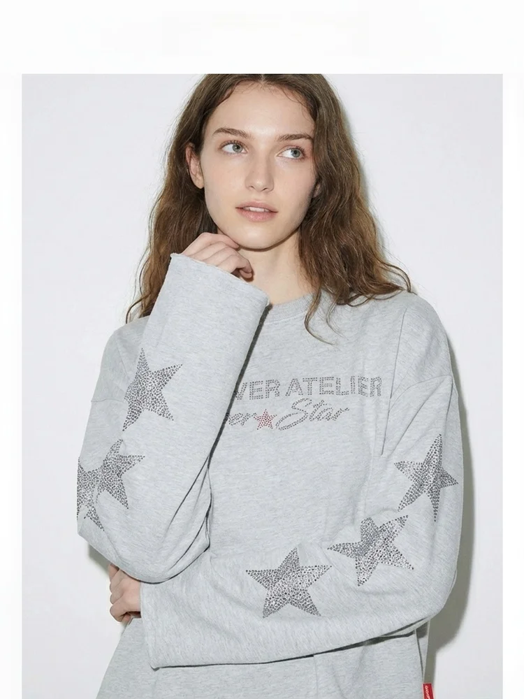 

Женский свитшот с длинными рукавами и круглым вырезом, украшенный стразами в виде звезд, весенне-осенний, свободного кроя, с дизайнерским акцентом, из чистого хлопка, с эффектом бриллиантового блеска.