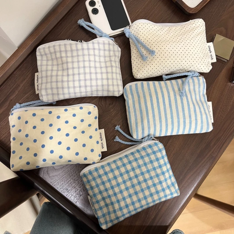 Portable Women Makeup Bag Blue Plaid Cosmetic Organizer Cute Wallet Mini Lipstick Storage Purse
