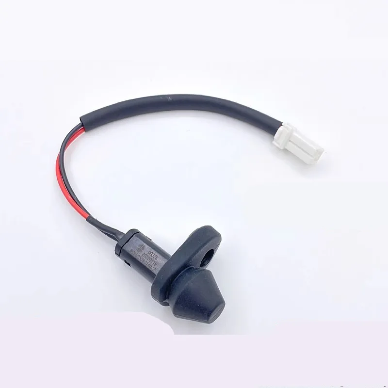 MG9525580140/2 For CNHTC SINOTRUK Hohan Door Light J5G Cab Lighting Induction Control Switch Heavy Truck Parts