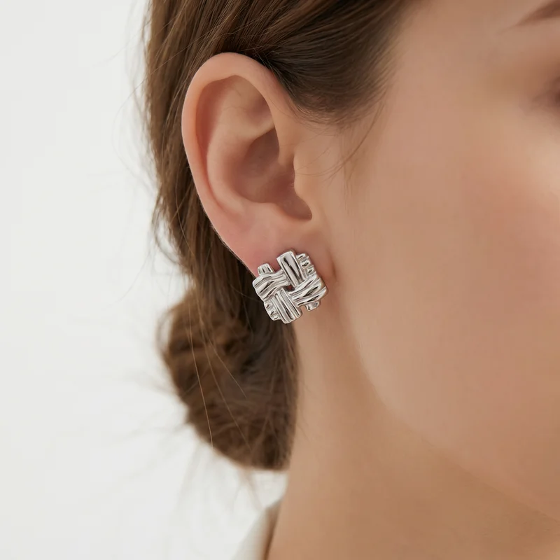 Kalen Stainless Steel Interwoven Bar Ear Stud Two Color Textured Geometric Cross Earrings For Women Ladies Fashion Jewelry