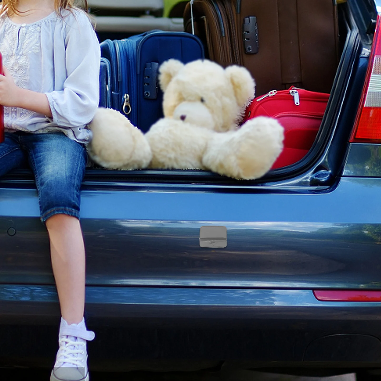 

Rear Bumper Tow Cover Cap for Trailer Durable Tow Hook Cover Rear Bumper Protection and Polished Look