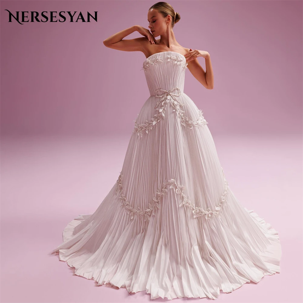 

Nersesyan Elegant Glitter Lace Wedding Dresses Pleats A-Line Off Shoulder 3D Flowers Bridal Gowns Backless Beading Bride Dress