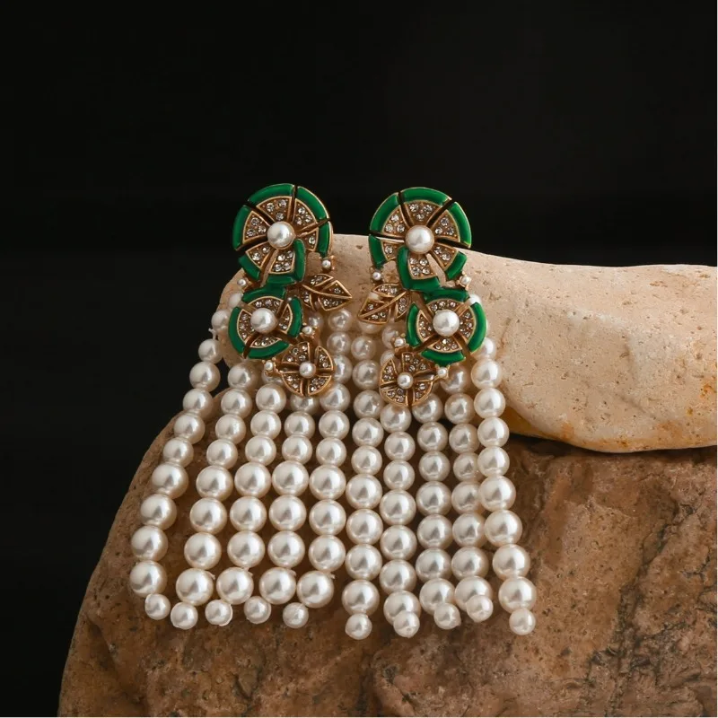 

Green Camellia Flower Shape Lotus Leaf Shape Pearl Tassel Long Earrings for Women Niche Light Luxury High-end Sense Statement