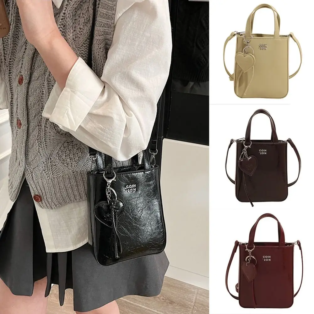 

Trendy Pu Leather Shoulder Bag with Love Keychain Pendant Versatile Small Square Bag Chic High Quality Crossbody Bags for Women