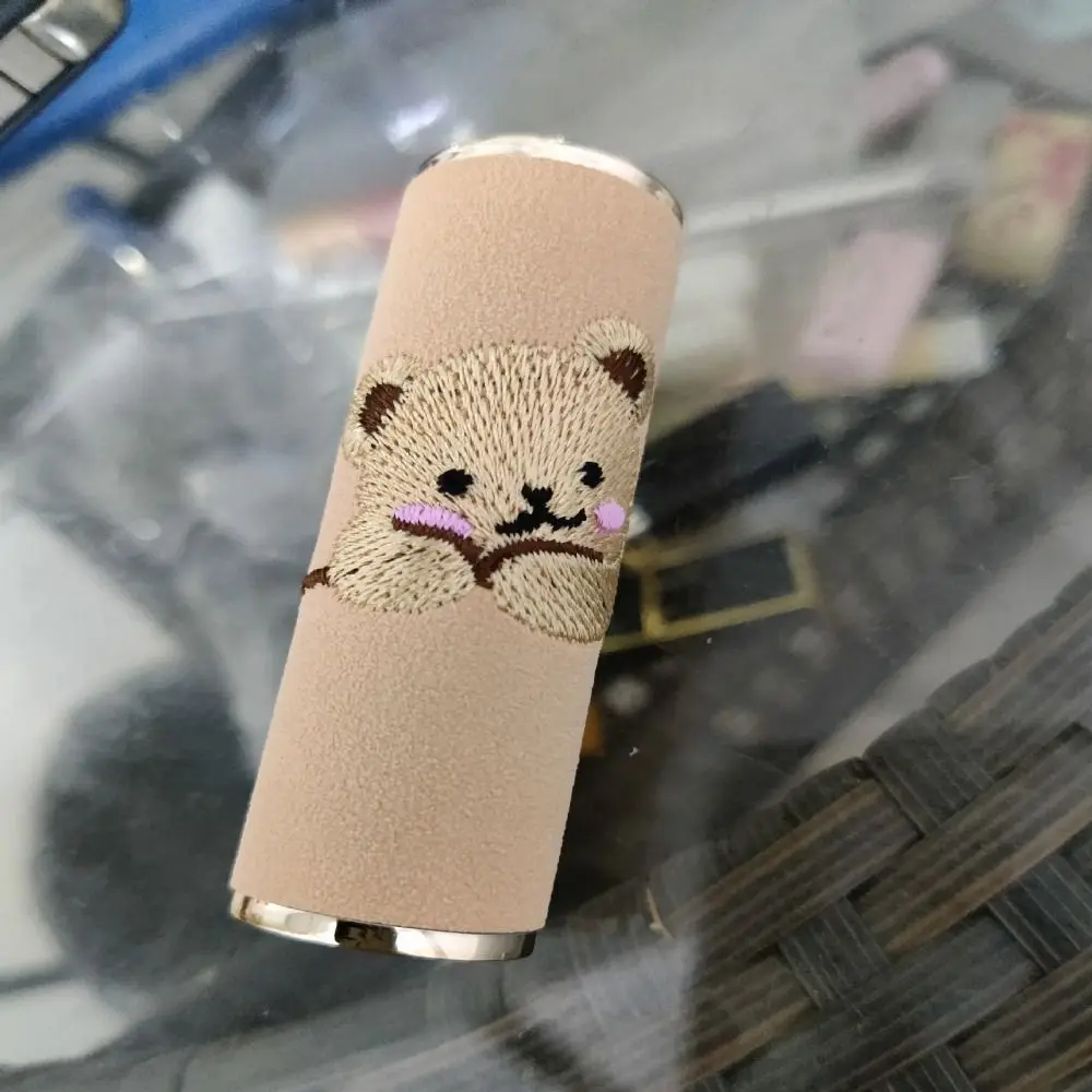 الدب الصغير حاوية أحمر الشفاه استبدال حامل زجاجات إعادة الملء حاوية بلسم الشفاه الفارغة 3.5 مللي أدوات ماكياج المحمولة السفر