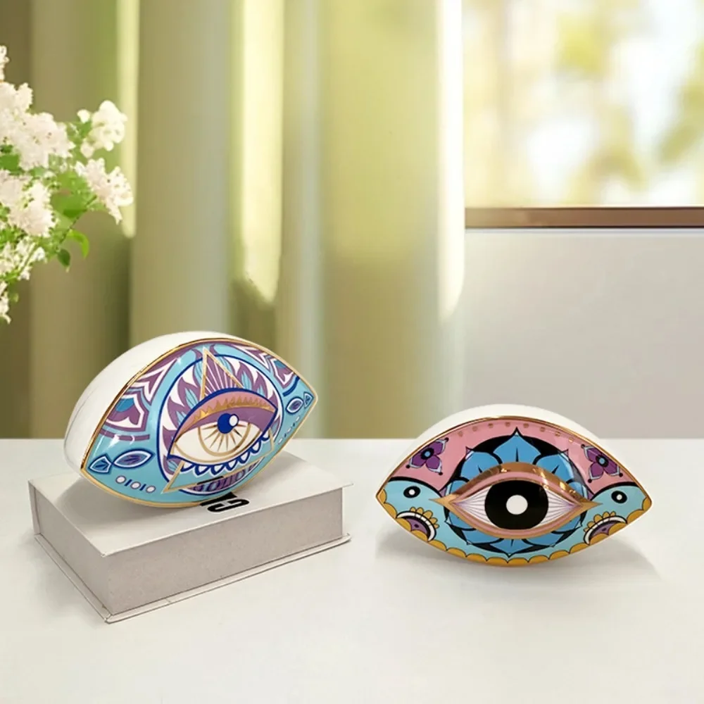 

Nordic Ins Gold-painted Ceramics Big Eyes Shape Sculpture Ornaments Living Room Bedroom Desktop Shooting Landscaping Decoration