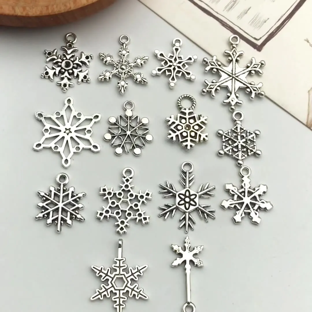 

14pcs Alloy Snowflake Pendants Christmas Snowflake Pendants Can Be Used For Necklace Keychain Backpack Accessories