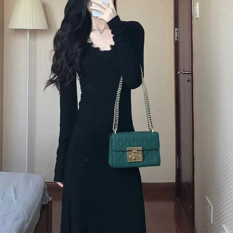 Sexy Elegant V-Neck Dresses Spring Autumn Stylish Lace Spliced Women\'s Clothing Solid Color Long Sleeve Aura Bag Hip Midi Dress