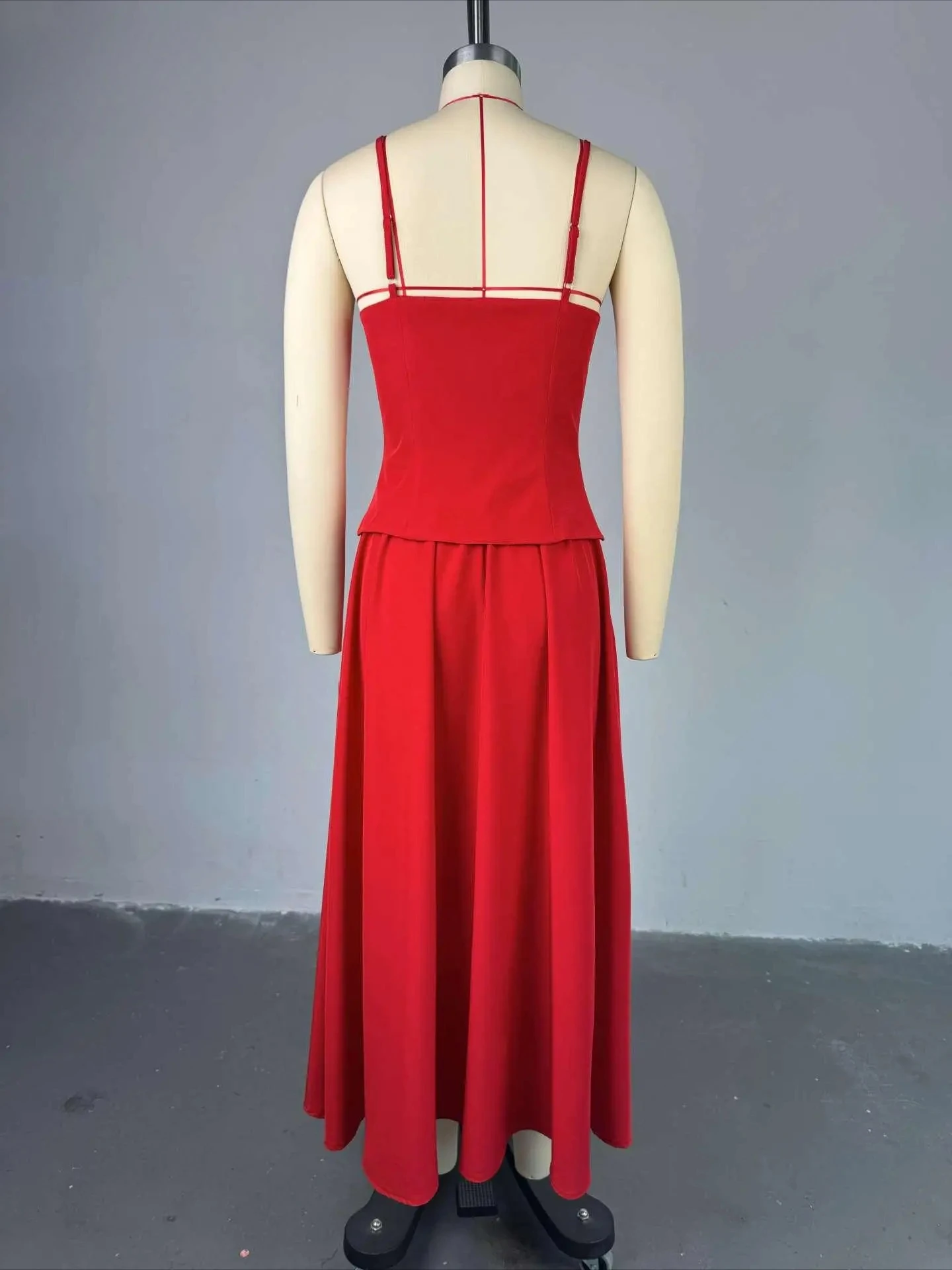 Fashionable Women's 2025 new Summer Tie-Front 2 Piece Set Sexy Sleeveless Cami Top and High Waist Skirt Matching Party Clubwear
