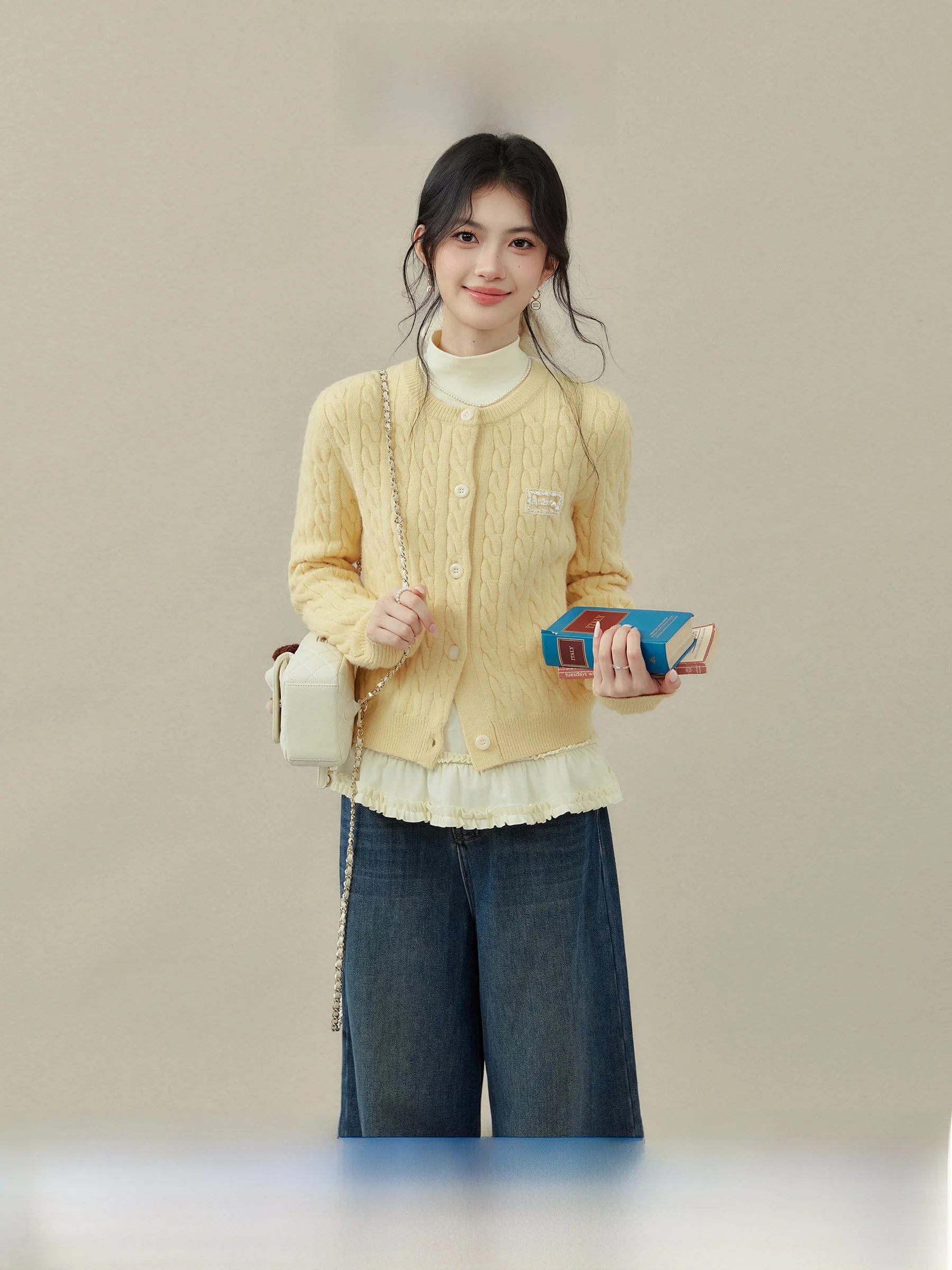 

Yellow Knitted Short Cardigan Women's Inner Wear Sleeveless Top Elegant Style Long Sleeve Waist-Cinching Online Exclusive