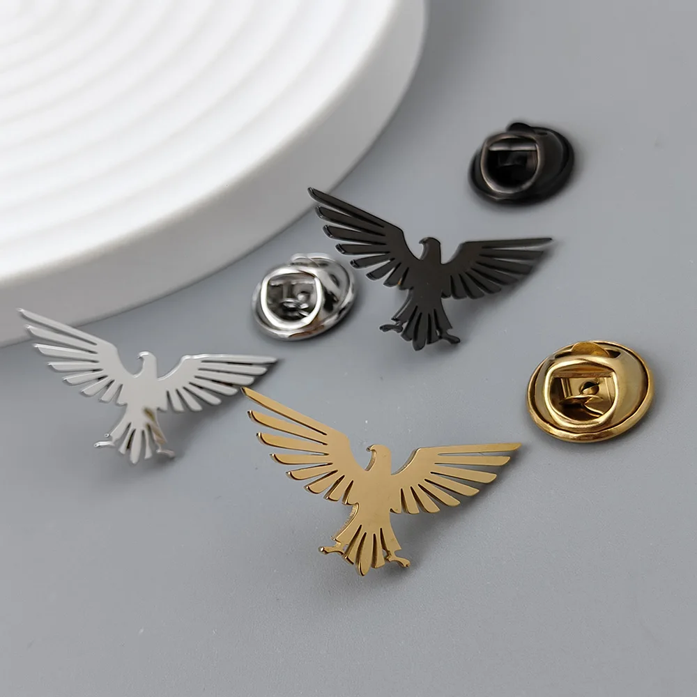 Stainless Steel Eagle Brooch for Men Geometric Animal Pattern Lapel Pin Men's Shirt Badge Personalized Holiday Gift for Dad