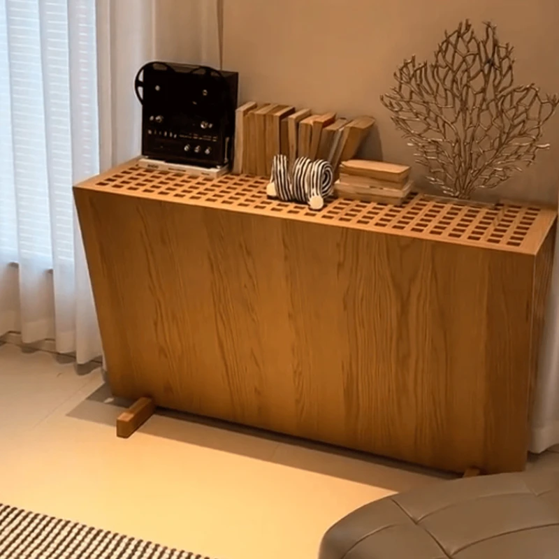 

Medieval style designer log inverted triangle porch table solid wood surprise quiet wind against the wall side table pole