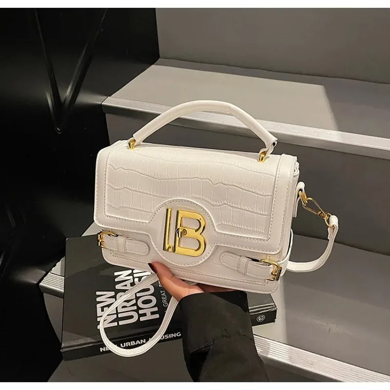 Квадратная сумка с летним каменным узором 2025 года — элегантная женская сумка через плечо и через плечо, текстурированная сумка премиум-класса