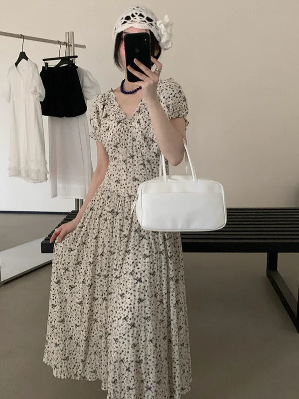 レトロな花柄プリント、パフスリーブとウエストシェイプのVネックロングAラインスカート、女性用サマーシーズンハイウエスト