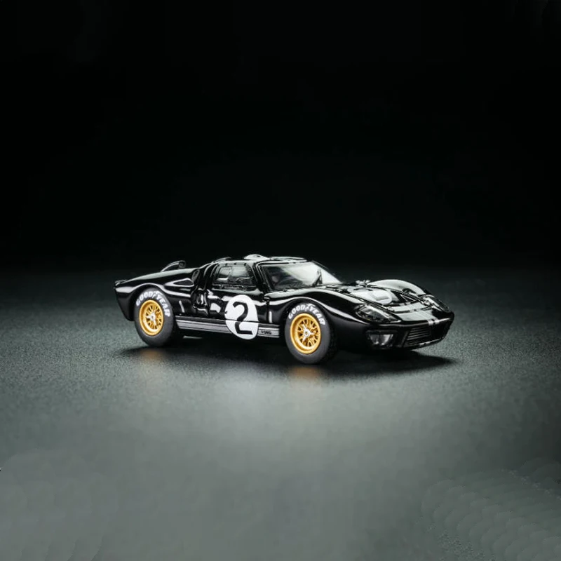 1:64 Scale GT40 Mk II Simulation Alloy Car Model Static Display Collectible Gift Toy Souvenir Decoration