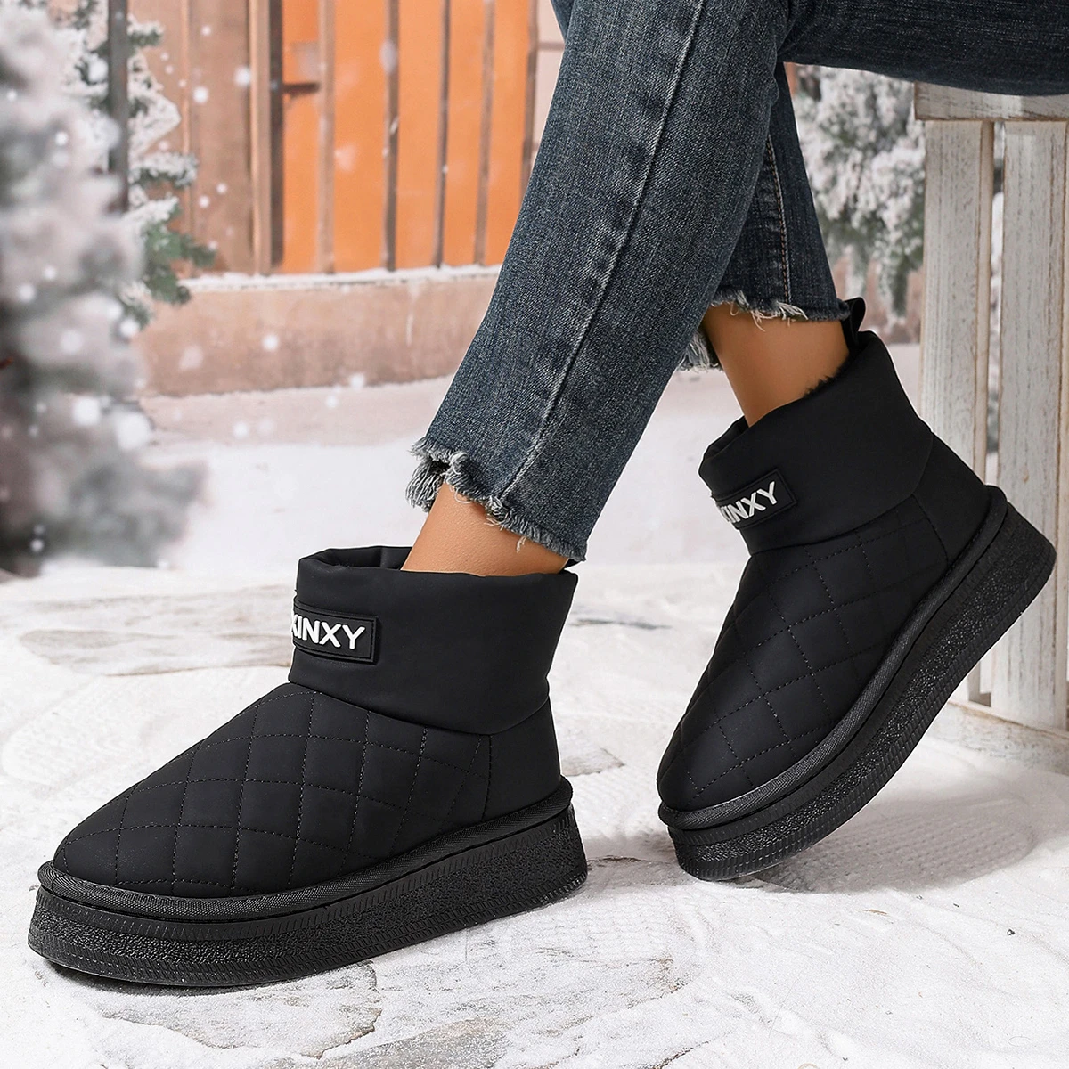 Snow Boots Women Winter Velvet Thickening Women Boots Fashion Short-tube Cotton Shoes Women Slip-on Warm Bread Waterproof Boots