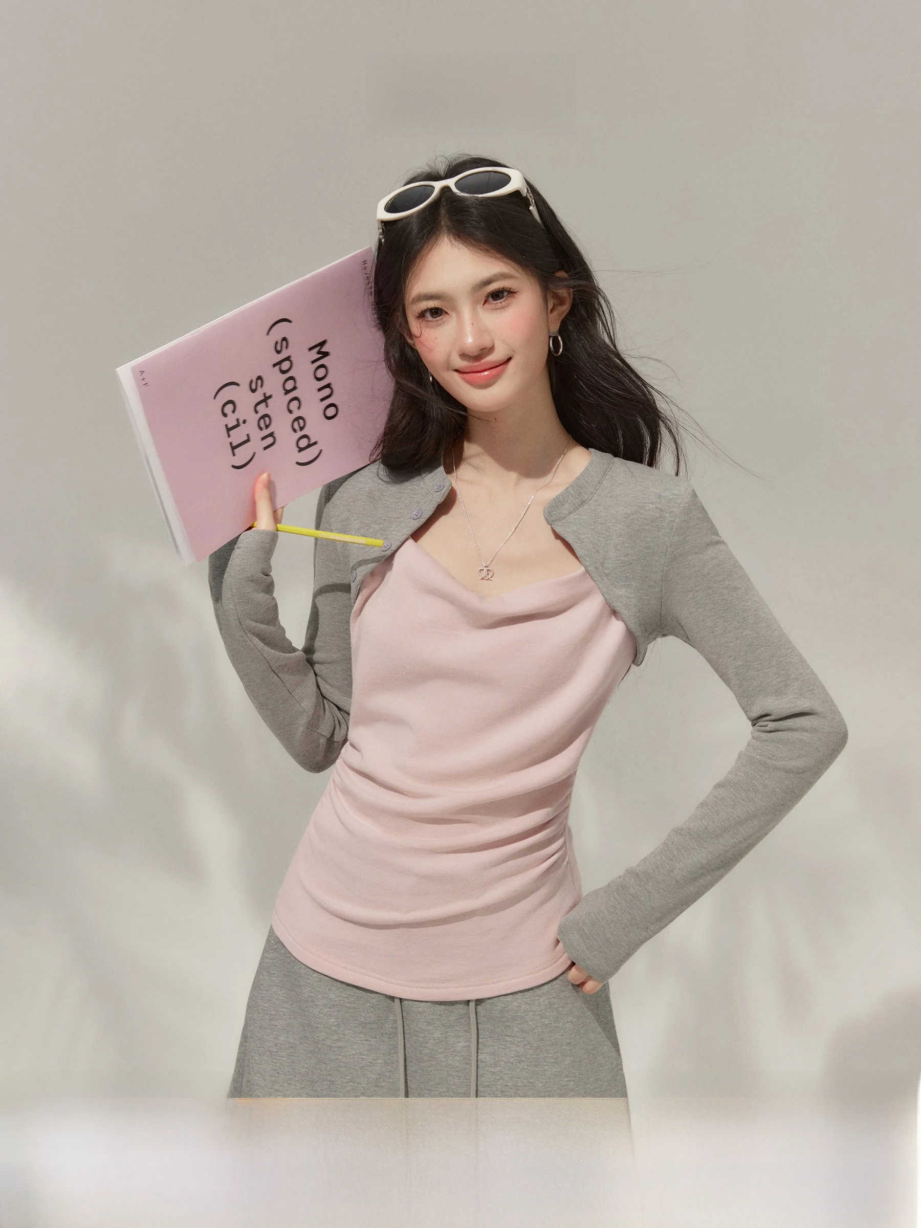 

Женская футболка с длинным рукавом в стиле колор-блок, большие размеры, весенняя новинка, повседневный комфортный крой, модный топ от Yang Xue