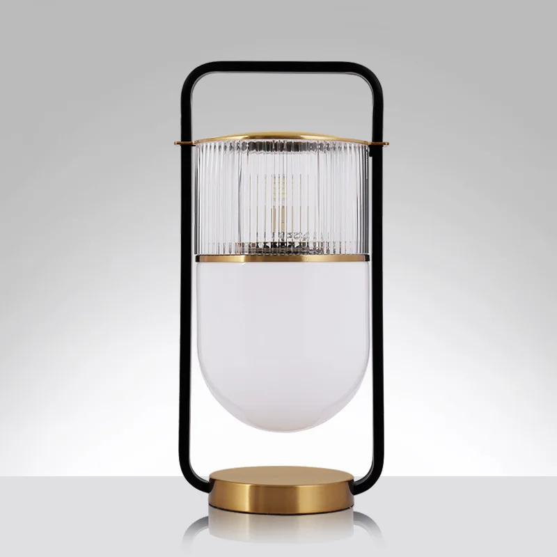 โคมไฟตั้งโต๊ะดีไซน์สร้างสรรค์สำหรับห้องนั่งเล่น โคมไฟข้างเตียงห้องนอนสไตล์โมเดิร์นเรียบง่าย โคมไฟตั้งโต๊ะสำหรับอ่านหนังสือ ตกแต่งสไตล์นอร์ดิก โคมไฟตั้งโต๊ะส่วนบุคคล