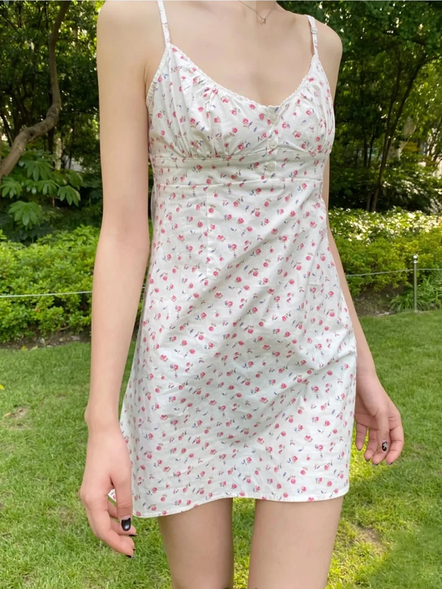 Nowa Czerwona Kwiatowa Słodka Mini Sukienka Damska Letnia Koronkowa Ozdoba Guziki Dekolt w Serek Elastyczna Talia Linia A Krótkie Sukienki Vestidos Bawełniane Śliczne Sukienki Y2k