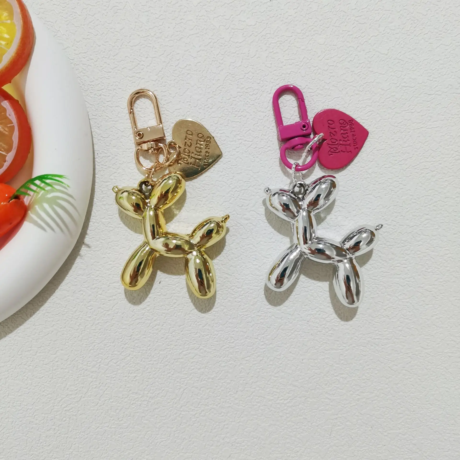 سلسلة مفاتيح جذابة على شكل كلب ثلاثي الأبعاد لطيف ، حبل هاتف محمول عصري على شكل قلب ، زينات حقيبة الهاتف ، إكسسوارات كورية ، Y2K