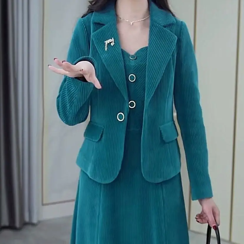 Fashion Set for Women in Spring and Autumn New Korean Version Small Fragrance Style Western-style Age Reducing Two-piece Set