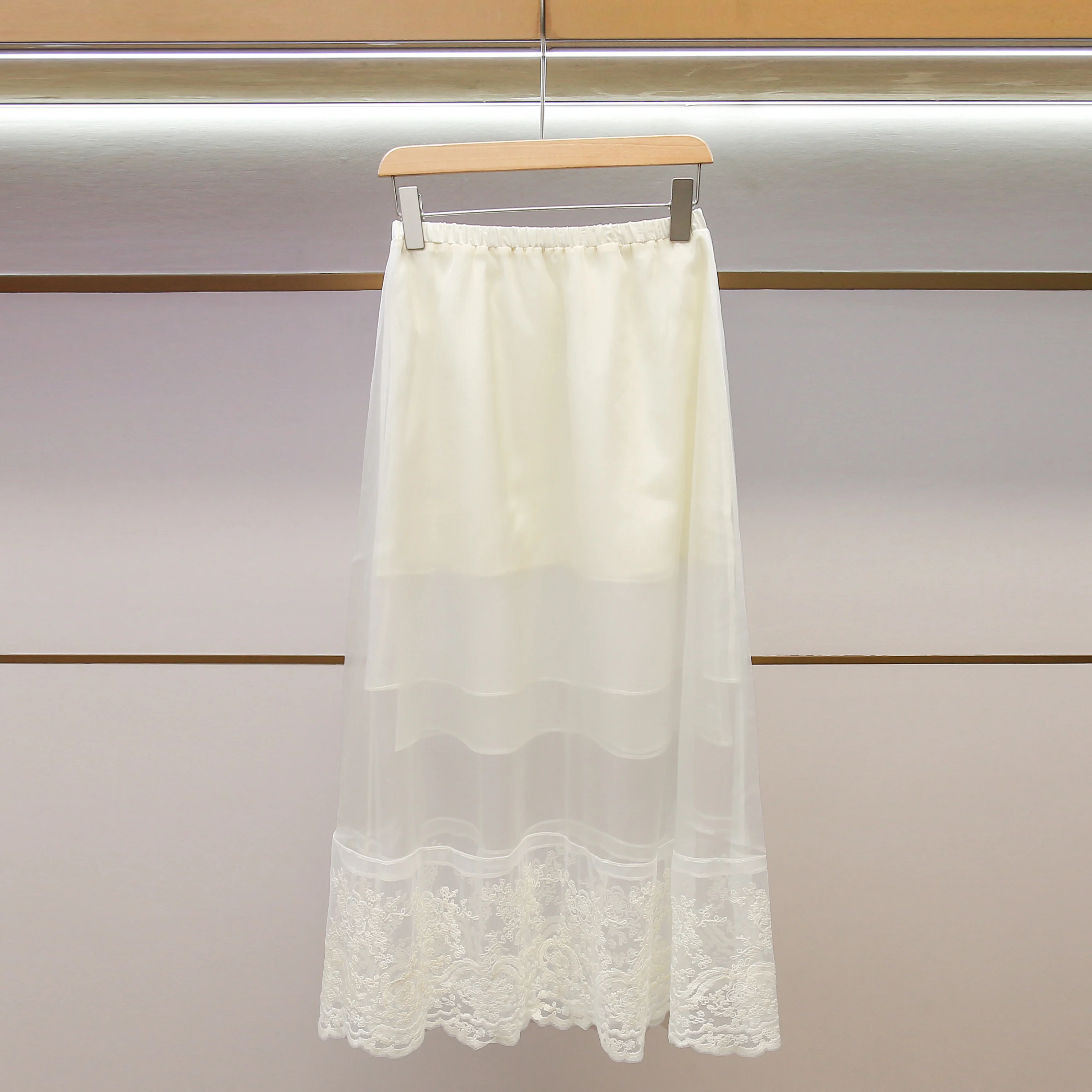 

Ele White Embroidered Lace Skirt High Waist Elastic Belted f Body Skirt Urban Commute Suitable Straight Cut Skirt