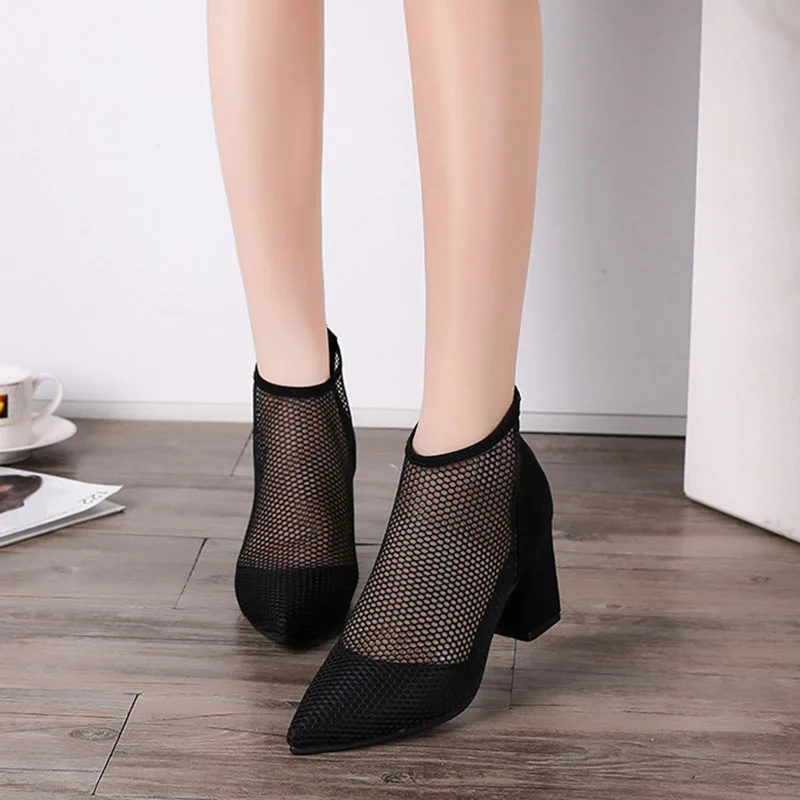 2023 Spring and Summer Mesh Hollow Sandals Boots Women\'s Pointed Toe All-match Thick Heels Medium High Heels New Ladies Sandals