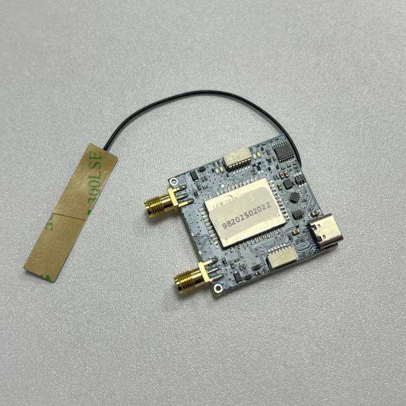 UM982 RTK dual antenna directional 4G drone flight control ntrip development board lte TF module
