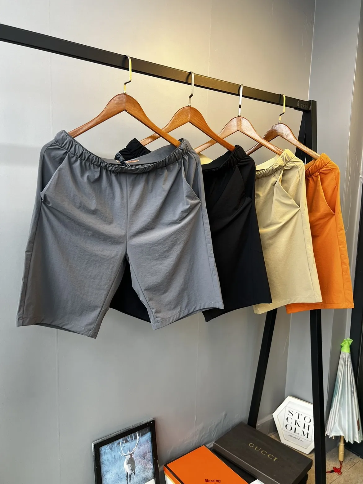 

Мужские спортивные брюки для бега на открытом воздухе Ice Silk Qui Dry Thin с пятью точками, дышащие, удобные, легкие летние брюки