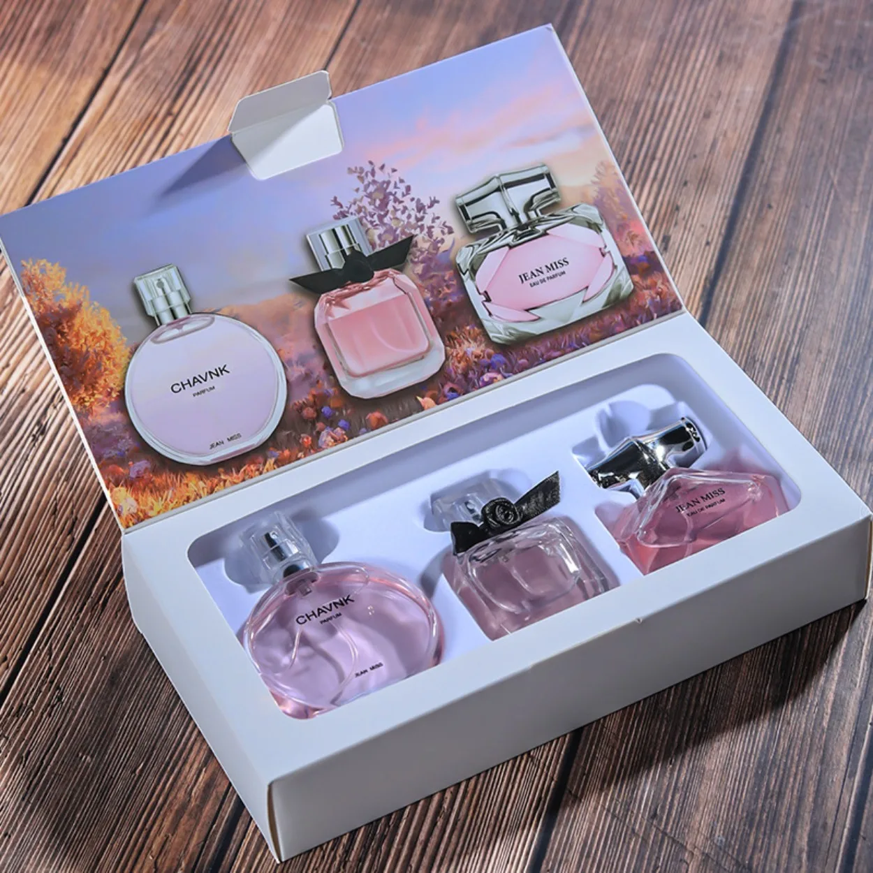 

Floral-Scented Women's Perfume Set: Fresh,Natural,and Long-Lasting Eau de Toilette 3-Piece Set Same Scent as the Brand's Origina