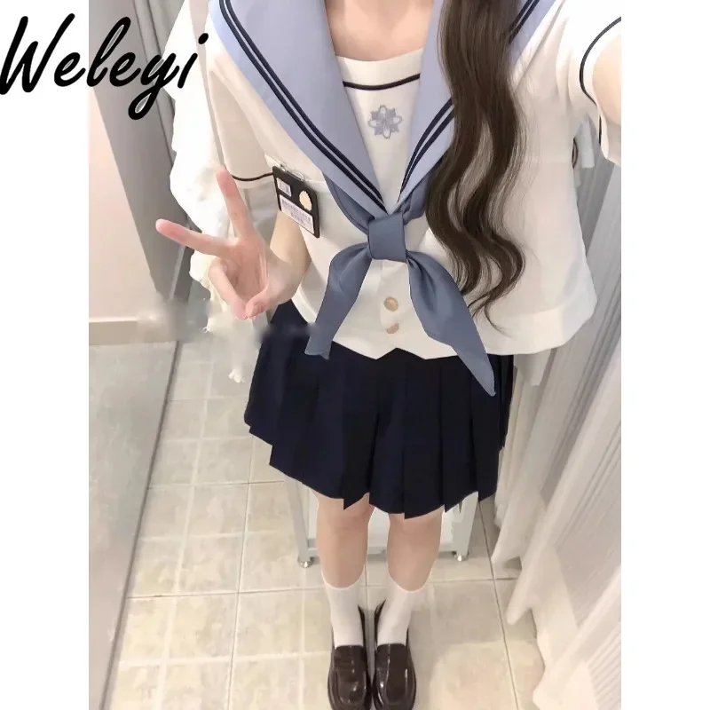 日本のニーズネイビーブルーのステッチユニフォーム、デンタルズプレッピースタイル、セーラー制服、半袖シャツ、jkスーツ