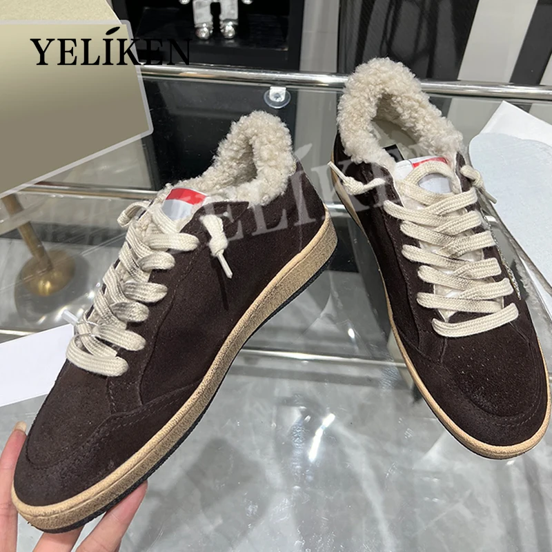 2024 Winter trend designers flat walking shoes women furry warm cotton shoes ladies fur casual shoes woman retro dirty shoes