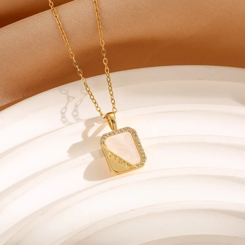 

Цепочка из титановой стали Fangpai — это высококачественный и нишевый продукт для модных ожерелий, с привлекательными цветами.