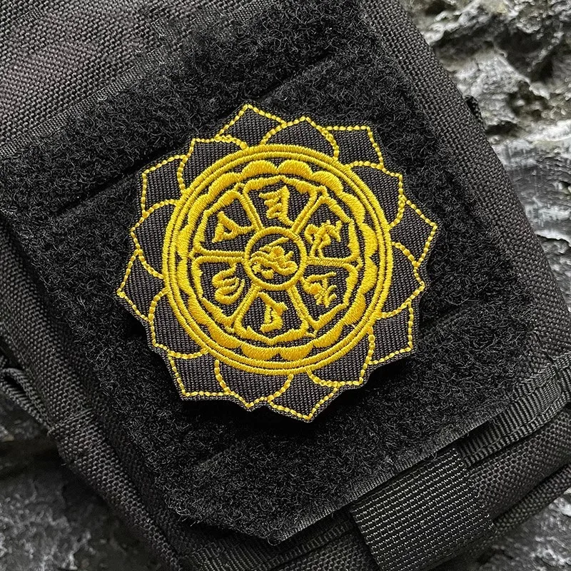 

Black Lotus Flower Embroidered Patch Om Mani Padme Hum Tactical Badge DIY Cloth Patch for Clothing Backpack Decoration