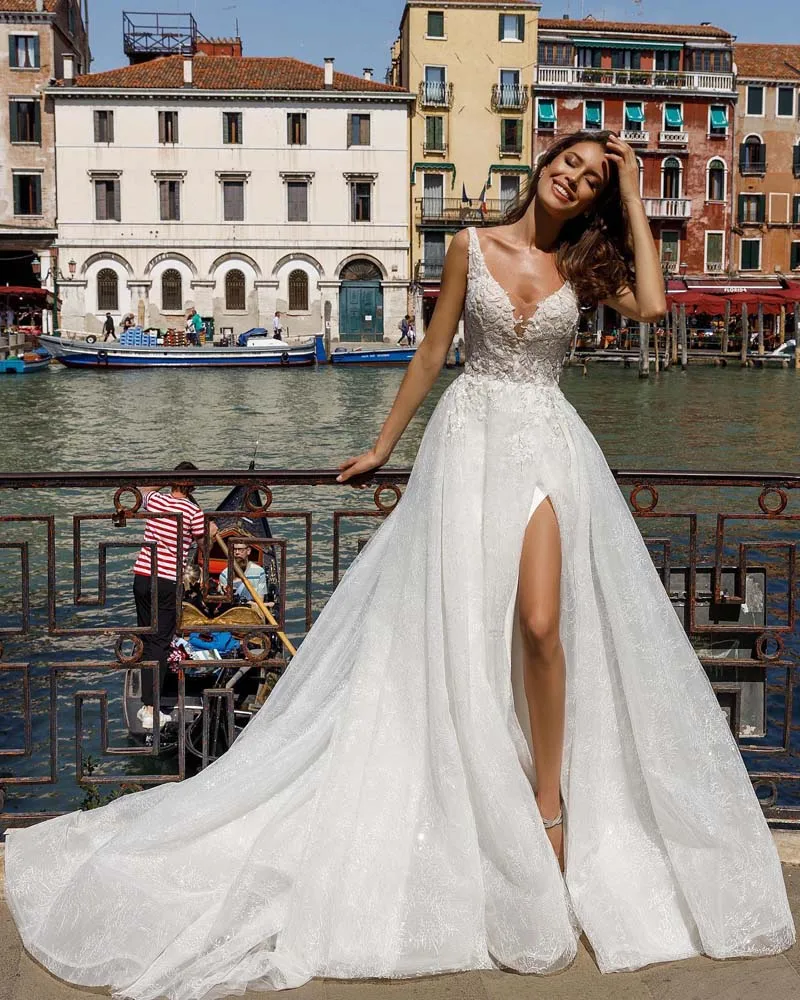 Robe de mariée bohème à fente haute, robe de mariée sexy, décolleté en V profond, appliques, ligne A, tout ce qui est 2024, robe de patients de plage sans fil, fermeture à glissière au dos