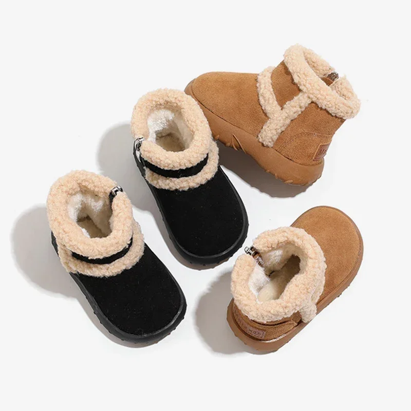 Stivali da neve per bambini peluche scarpe Casual per bambini invernali caldi 2024 nuovi stivali corti con suola morbida scarpe comode in cotone per ragazze