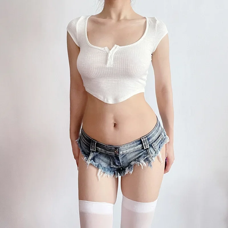 2026 Summer New Women's Sexy Cutting Ripped Destroyed Hot Pants Beach Nightclub Denim Shorts